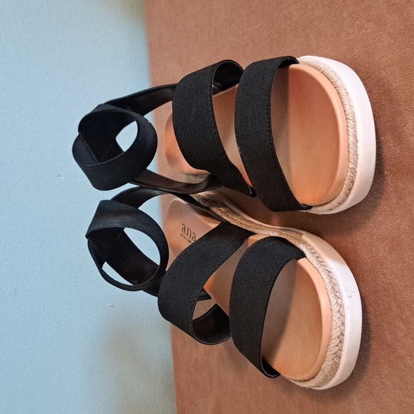 Black Strappy Espadrille Sandals A.N.A. size 9 - Picture 2 of 8